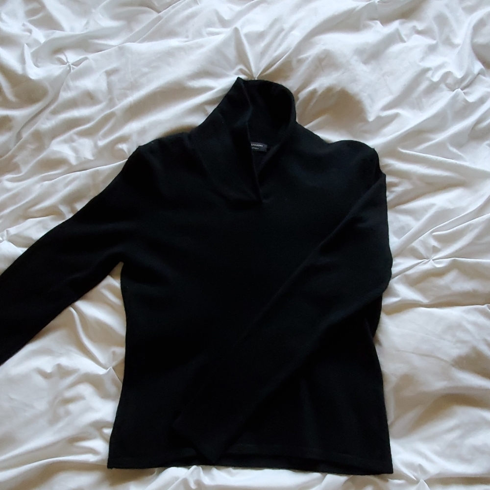 Valerie Stevens Cashmere Sbweater